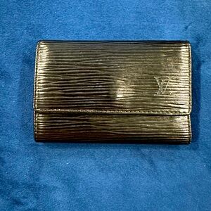Louis Vuitton Epi Key Holder Black 6 Rings